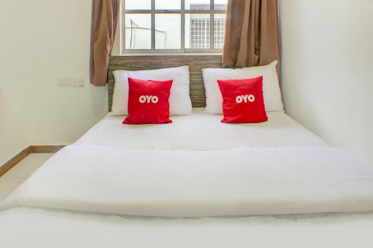 Oyo 90028 Ragula Hotel Johor Bahru Esterno foto