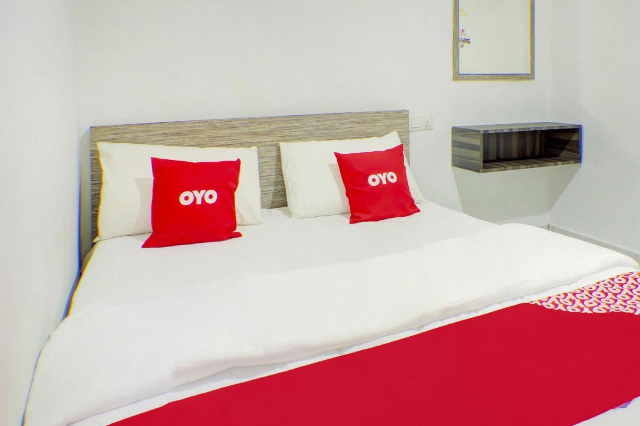 Oyo 90028 Ragula Hotel Johor Bahru Esterno foto