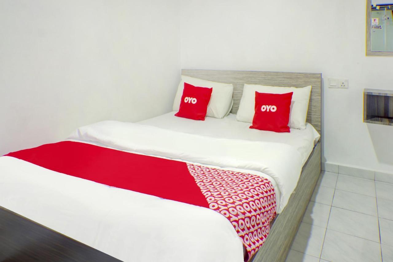 Oyo 90028 Ragula Hotel Johor Bahru Esterno foto